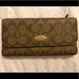 ❌SOLD Coach Women’s wallet